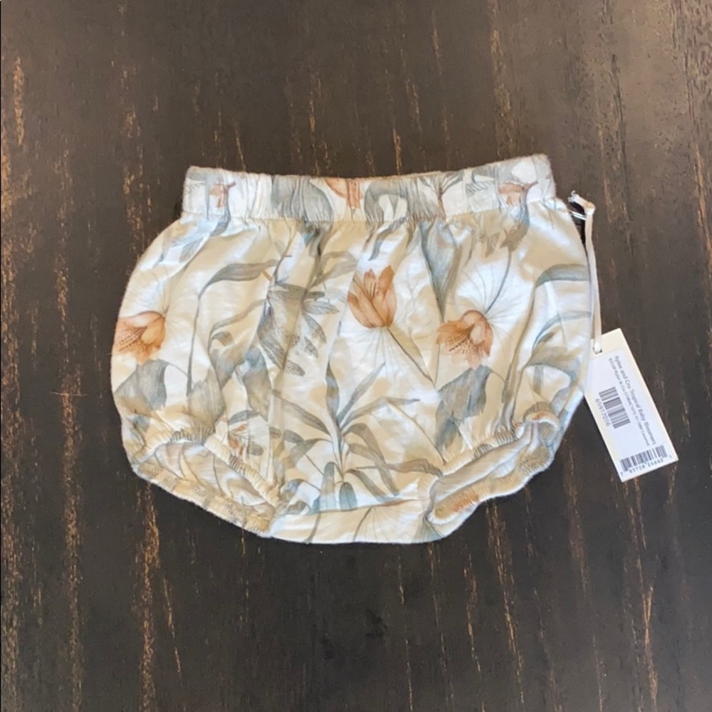 Rylee and cru tropical bloomers